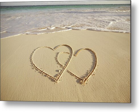 Water's Edge Metal Print featuring the photograph 2 Hearts Drawn On The Beach by Gen Nishino