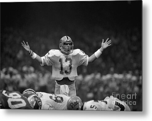 Young Men Metal Print featuring the photograph Dan Marino Attemping To Quiet Crowd by Bettmann