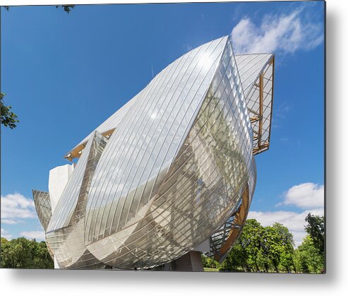France, Paris, Boulogne, Ville De Paris, Bois De Boulogne, Louis Vuitton  Foundation Building (architect Frank Gehry) Tote Bag by Massimo Borchi -  Pixels