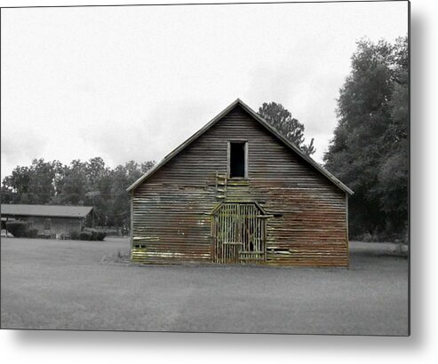  Metal Print featuring the photograph Old Barn by Lindsey Floyd
