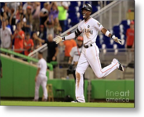 People Metal Print featuring the photograph Dee Gordon by Mike Ehrmann