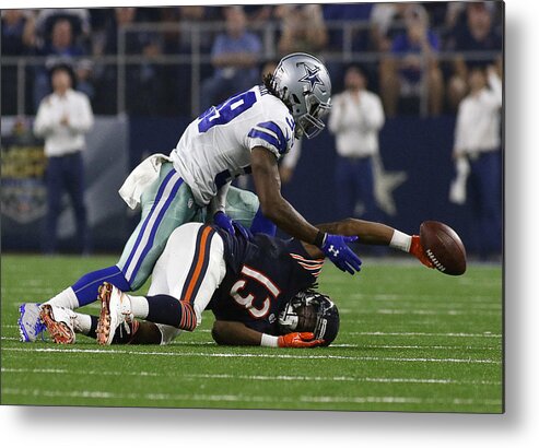 Brandon Carr Metal Print featuring the photograph NFL: SEP 25 Bears at Cowboys #9 by Icon Sportswire