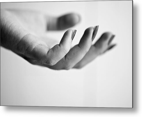 People Metal Print featuring the photograph Hand by Brunella Pastore fotografie