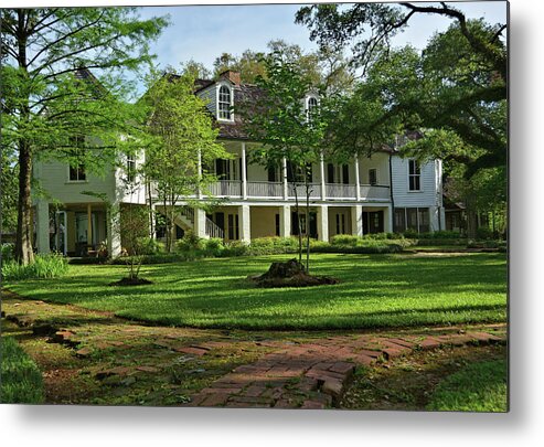 Melrose Plantation Metal Print featuring the photograph Melrose Plantation by Ben Prepelka