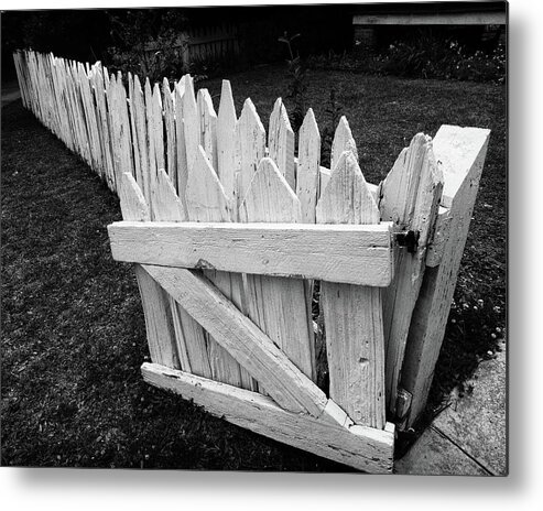 Fence Metal Print featuring the photograph Pickett Fence by Jim Mathis