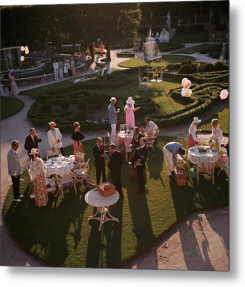 Lifestyles Metal Print featuring the photograph Garden Party by Slim Aarons
