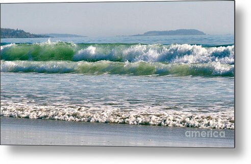 Rolling Waves Metal Print featuring the photograph Old Orchard Beach by Sandra Huston