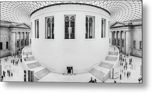 Angleterre Metal Print featuring the photograph Great Court by Michael Niessen