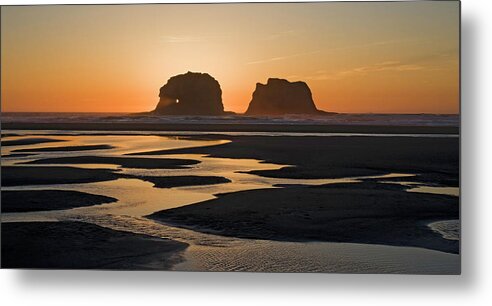 Scenics Metal Print featuring the photograph Sunset At Rockaway Beach, Oregon by Marilyn Dunstan