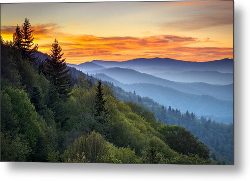 Great Smoky Mountains National Park Metal Print featuring the photograph Great Smoky Mountains National Park - Morning Haze at Oconaluftee by Dave Allen