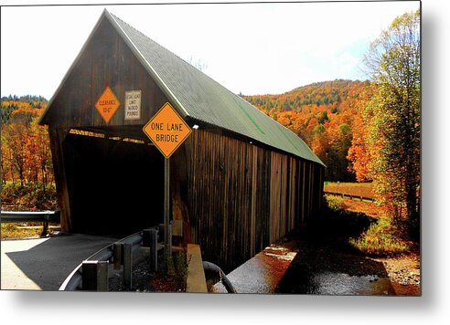 Covered Bridge Metal Print featuring the photograph Vermont Covered Bridge in Autumn by Linda Stern