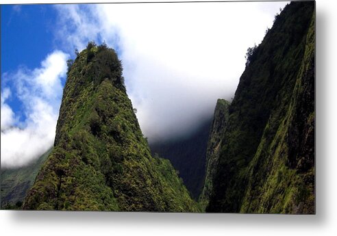 Hawaii Metal Print featuring the photograph Ioa Needle #1 by Phillip Garcia