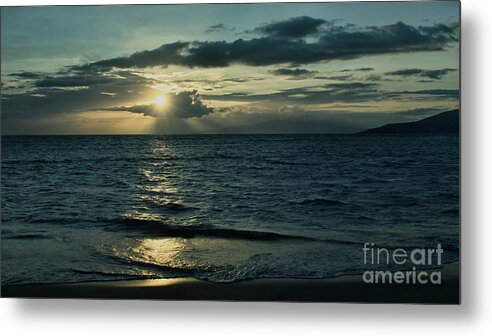 Sunset Metal Print featuring the photograph Before Sunset by Peggy Hughes