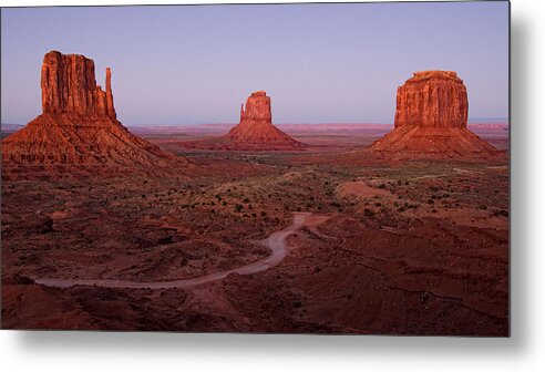 Landscape Metal Print featuring the photograph Fall of Day by Darlene Bushue