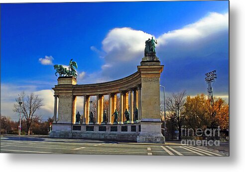 Travel Metal Print featuring the photograph Heroes Square by Elvis Vaughn