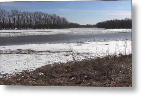 Ice Metal Print featuring the photograph Icy Wabash River by John Mathews