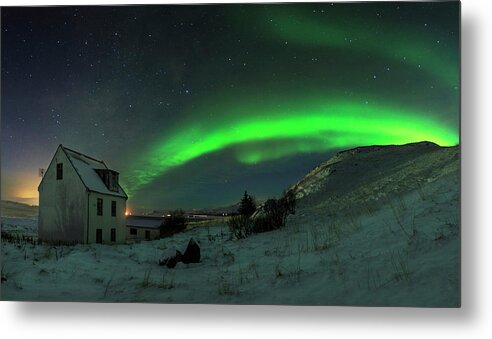 Iceland Metal Print featuring the photograph Over The Hill by Bragi Ingibergsson -