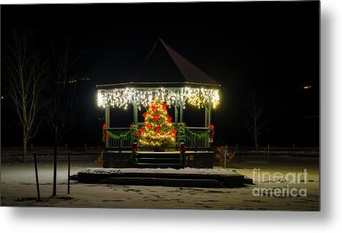 Vermont Metal Print featuring the photograph Christmas in Quechee by Scenic Vermont Photography