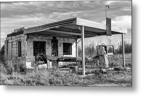 Abandoned Metal Print featuring the photograph Full Service by Holly Ross