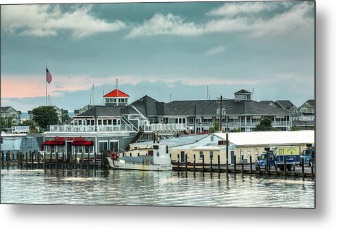 Stevensville Metal Print featuring the photograph Harris Crab House by Walt Baker