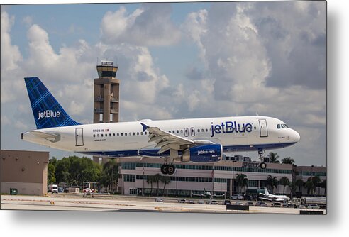 Airline Metal Print featuring the photograph JetBlue FLL by Dart Humeston