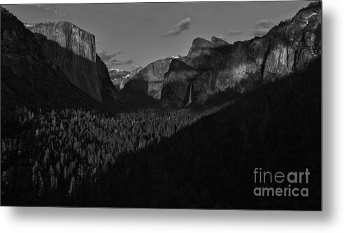 Black And White Metal Print featuring the photograph Yosemite Tunnel View Black And White by Adam Jewell