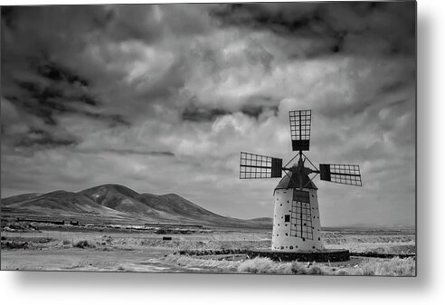 Tranquility Metal Print featuring the photograph Molino De Cotillo by Martin Zalba