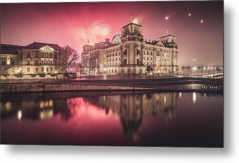 Contemporary Metal Print featuring the photograph Reichstag, Berlin, Germany, 2016 by Ronnie Behnert