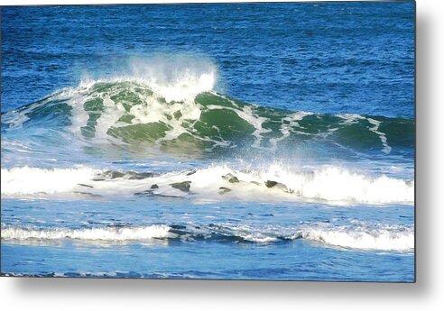 Sea Metal Print featuring the photograph - Waves at Long Sands, York ME by THERESA Nye