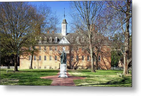 Wren Building Metal Print featuring the photograph The Wren Building - Williamsburg, Virginia by Susan Rissi Tregoning