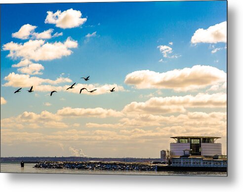 Milwaukee Metal Print featuring the photograph Flying To Discovery by Wild Fotos