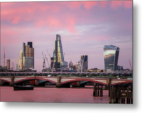 London Metal Print featuring the photograph Red Sky Over London by Rick Deacon