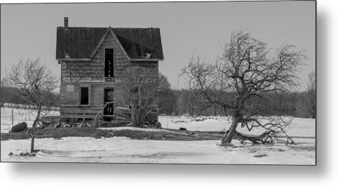 Abandoned Metal Print featuring the photograph Abandoned Farmhouse by Richard Kitchen