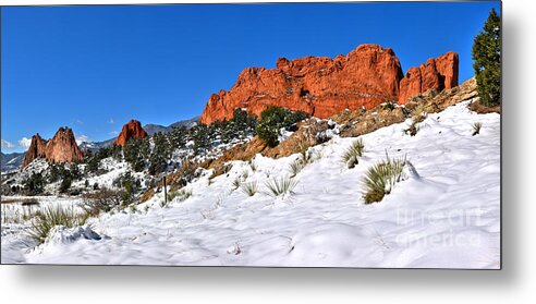 Garden Of The Cogs Metal Print featuring the photograph Garden Of The Gods Red And White by Adam Jewell