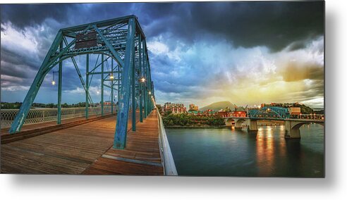 Chattanooga Metal Print featuring the photograph Sunlight Thru Rain Over Chattanooga by Steven Llorca