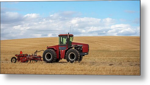 Outdoors Metal Print featuring the photograph an IH Day by Doug Davidson