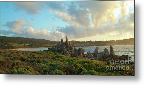 Sunset Metal Print featuring the photograph Sunset on the Pacific Ocean by Charlene Mitchell