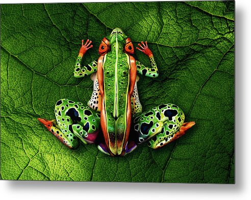body painting frog