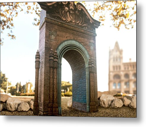 City Metal Print featuring the photograph The Arch Of Minor Triumphs by John Manno