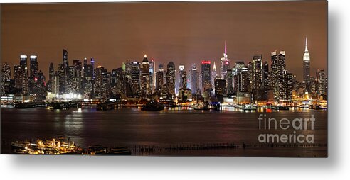 Nyc Metal Print featuring the photograph NYC Skyline by Rick Kuperberg Sr