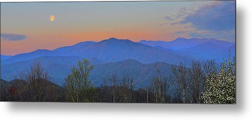 Great Smoky Mountains National Park Metal Print featuring the photograph Moon Sets over Smokies #2 by Alan Lenk