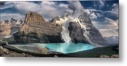 Berg Lake Metal Print featuring the photograph Berg Lake, Mount Robson Provincial Park by Clarke Wiebe