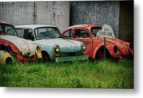 Volks Metal Print featuring the photograph Old Volks Home by Trever Miller