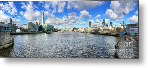London Metal Print featuring the photograph London Panorama by Colin and Linda McKie