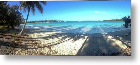 Beach Metal Print featuring the photograph Kuto Bay morning by Dorothy Darden