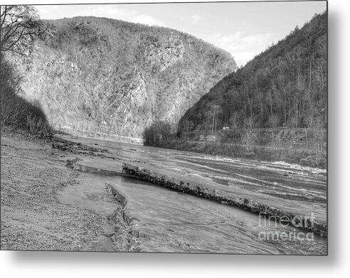 Delaware Water Gap Metal Print featuring the photograph Delaware Water Gap in Winter by Christopher Lotito