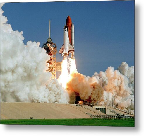 Discovery's First Launch by Nasa/science Photo Library