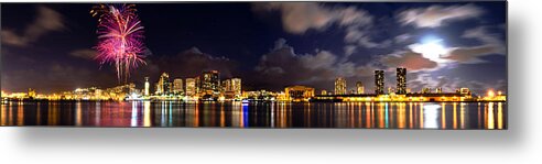 Fireworks Metal Print featuring the photograph Aloha Fireworks by Jason Chu