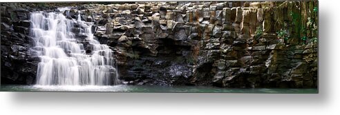 Hawaii Metal Print featuring the photograph The Twin falls by Francesco Emanuele Carucci