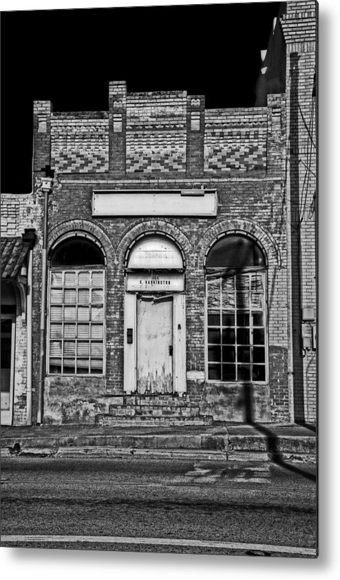 Abandoned Metal Print featuring the photograph 104 South Washington by Mark Alder